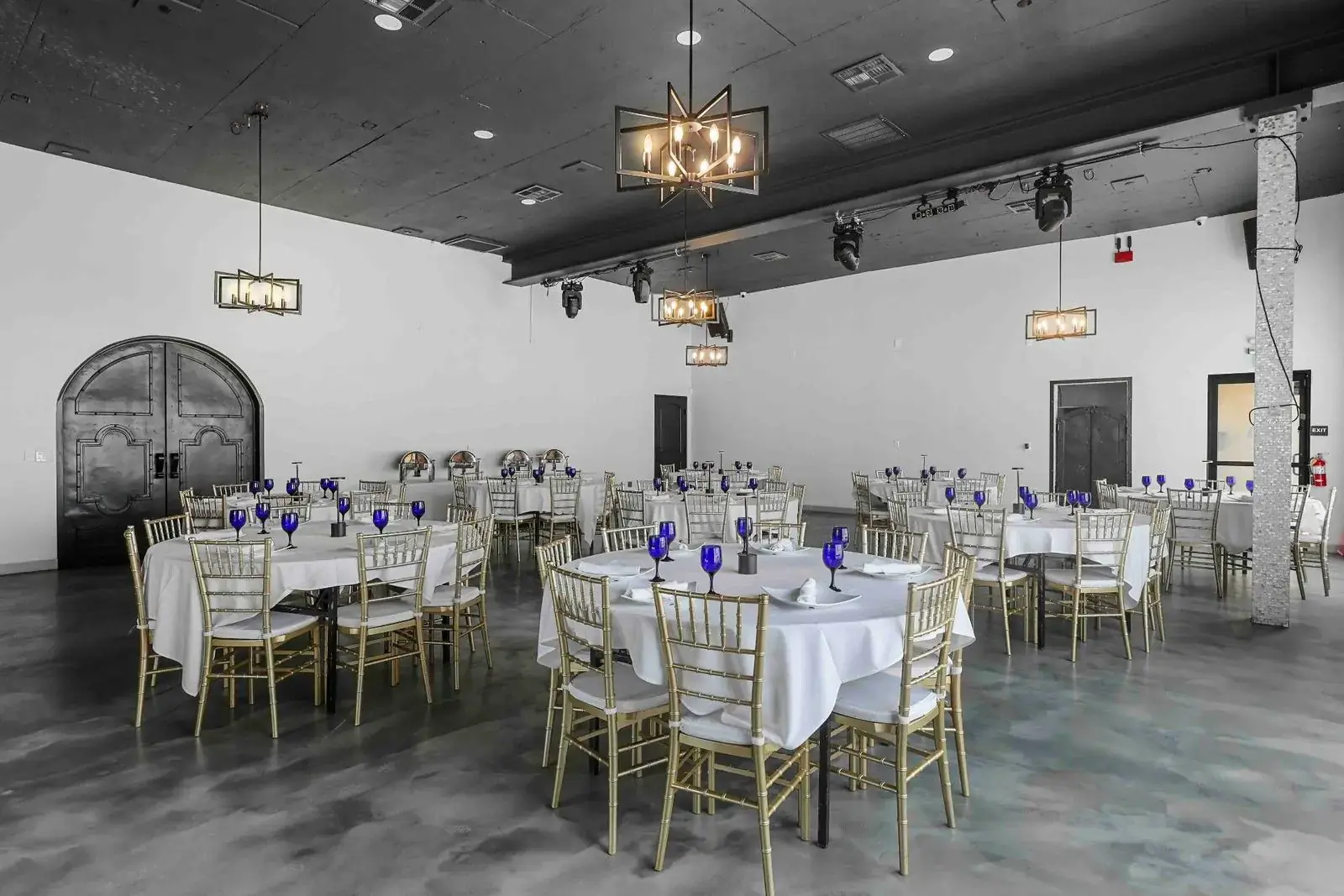 Family-style Italian dishes served at a rehearsal dinner